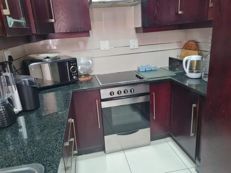 5 Bedroom Property for Sale in Southernwood Eastern Cape